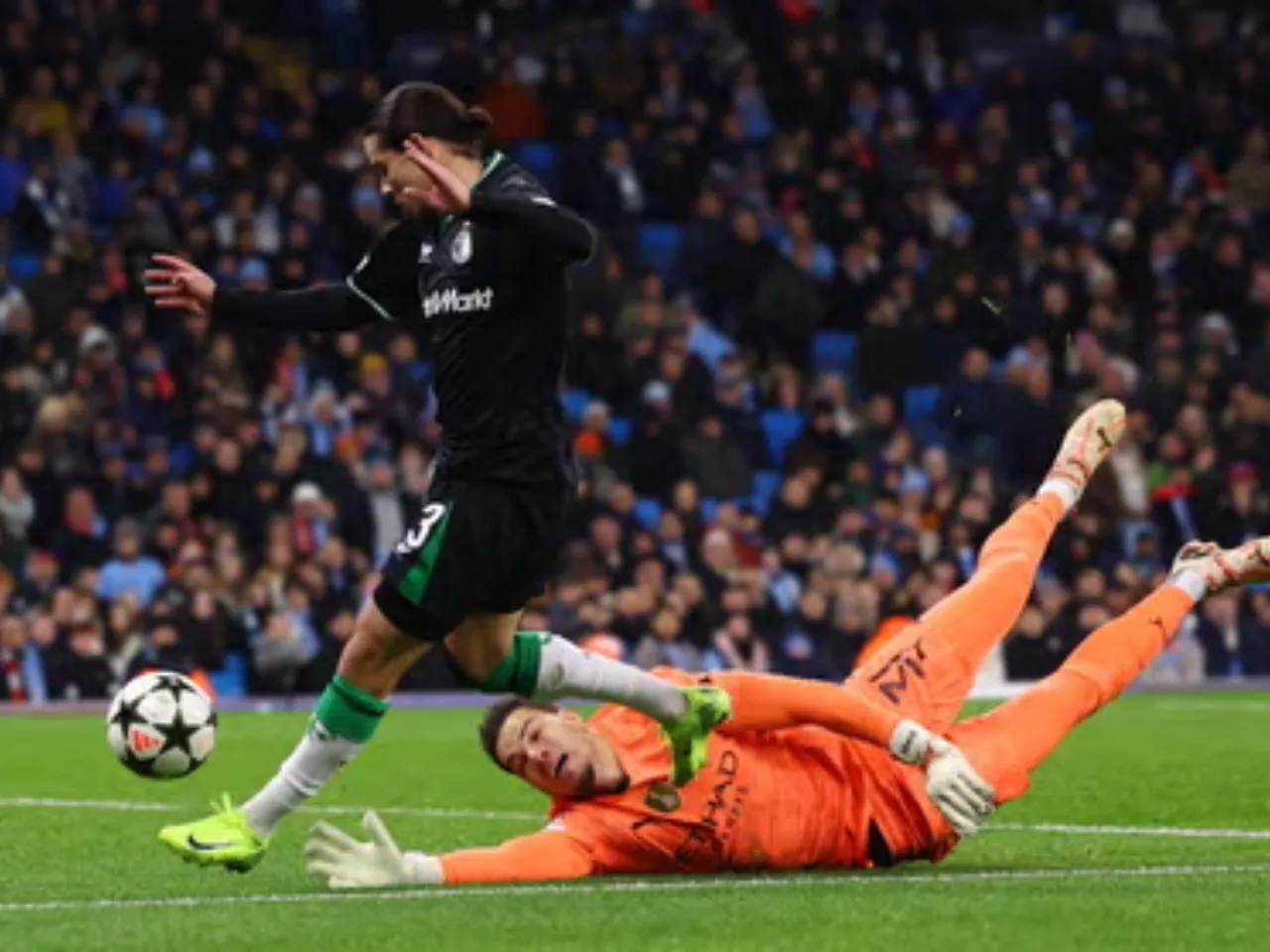 Manchester City 3 - Feyenoord 3