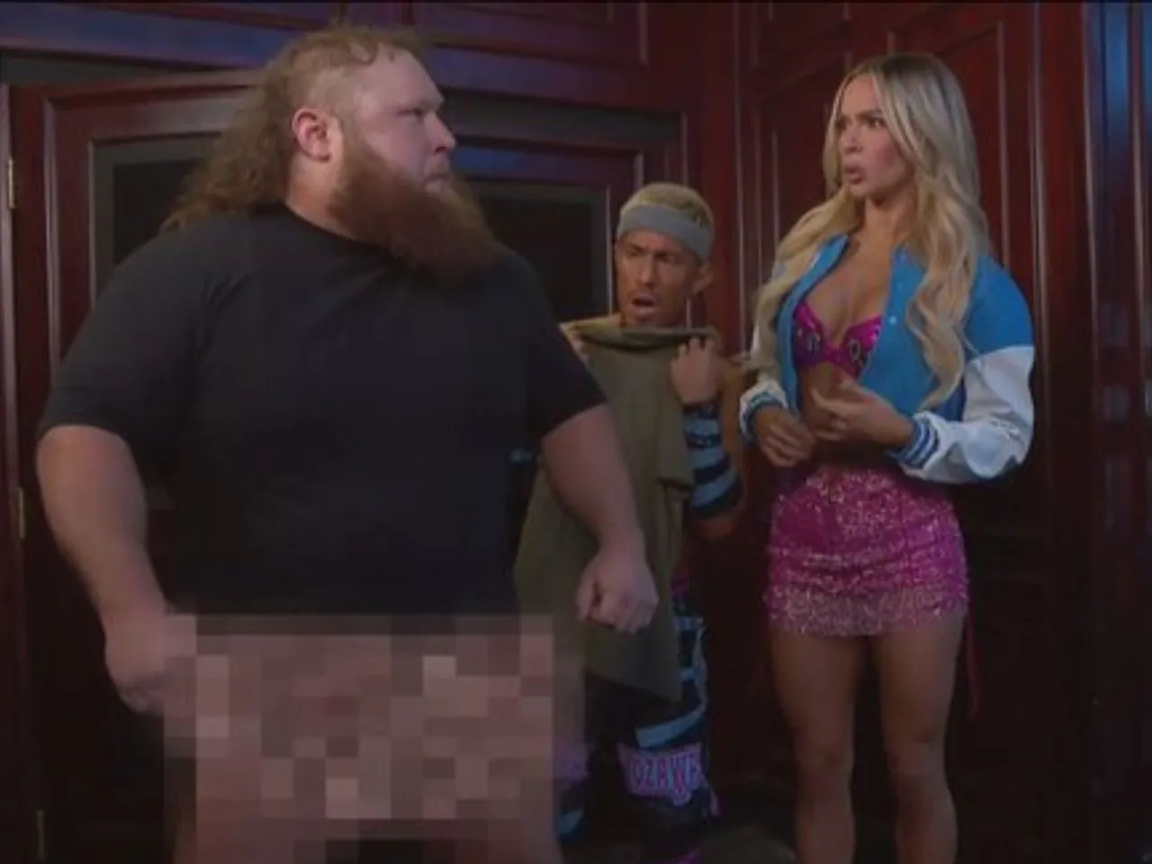 WATCH: Otis goes naked at Survivor Series