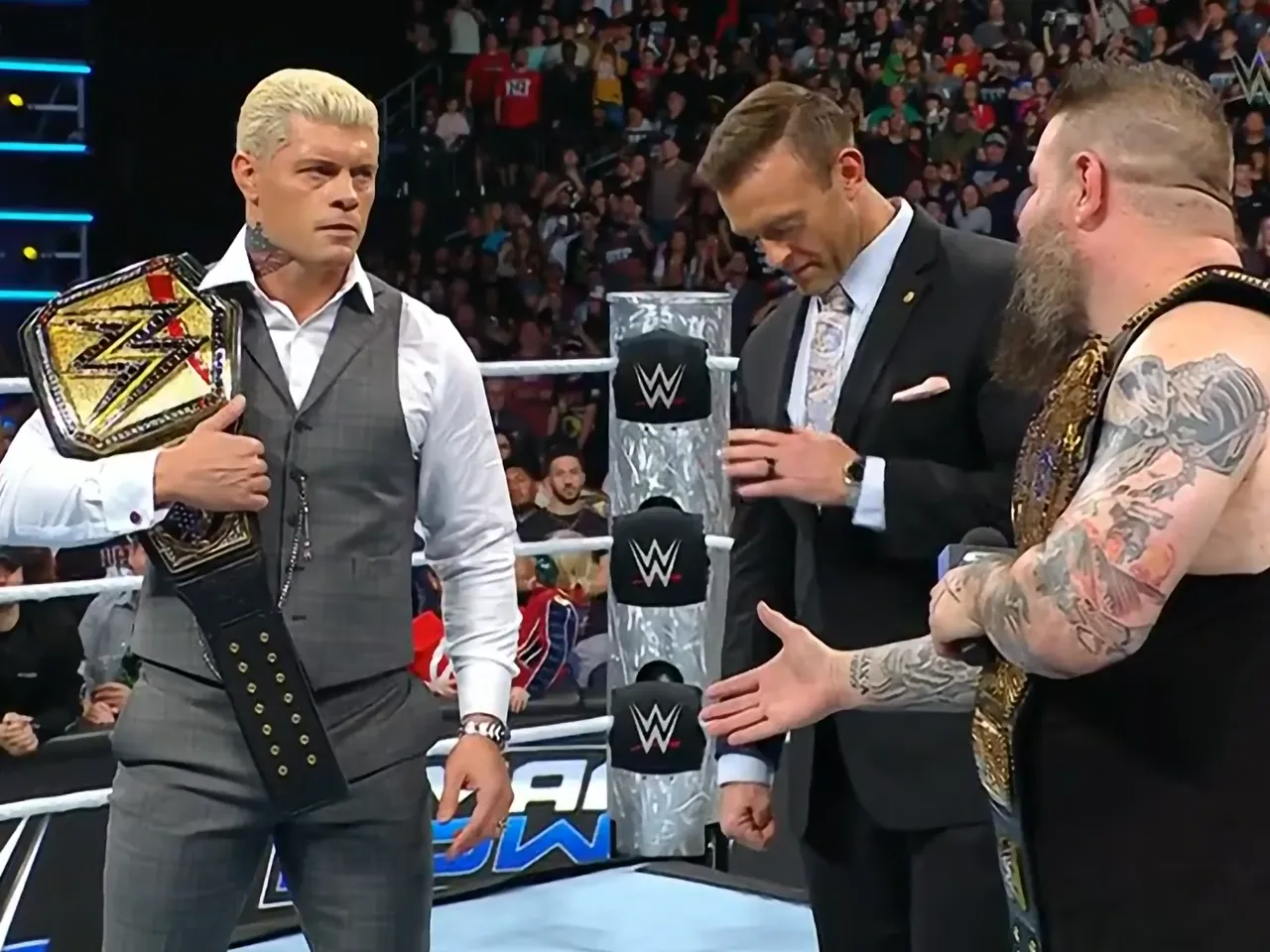 WATCH: Cody Rhodes returns to WWE Smackdown, sets ladder match with Kevin Owens at Royal Rumble