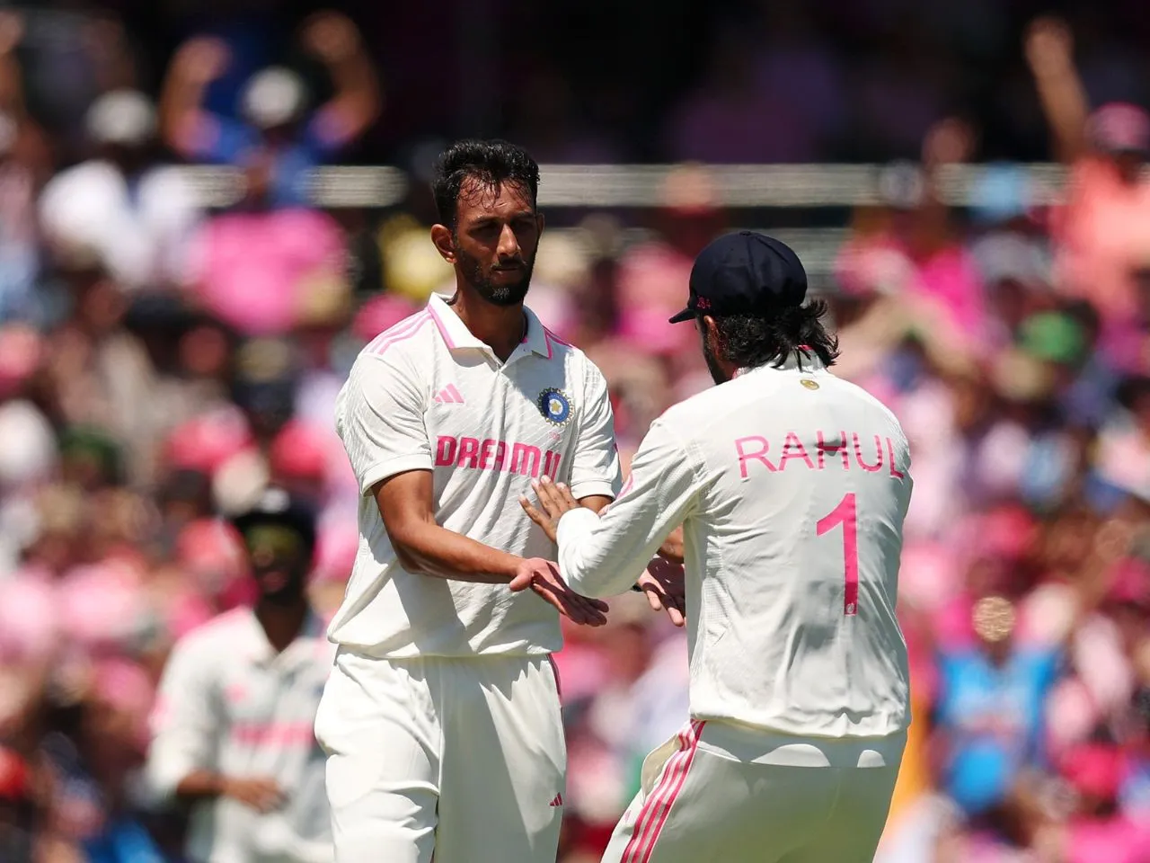 Sam Konstas dismissed by Prasidh Krishna