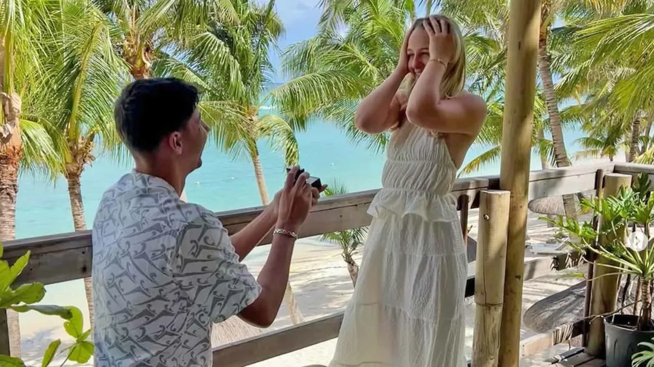  Alexei Popyrin got engaged to his longtime girlfriend, Amy Pederick