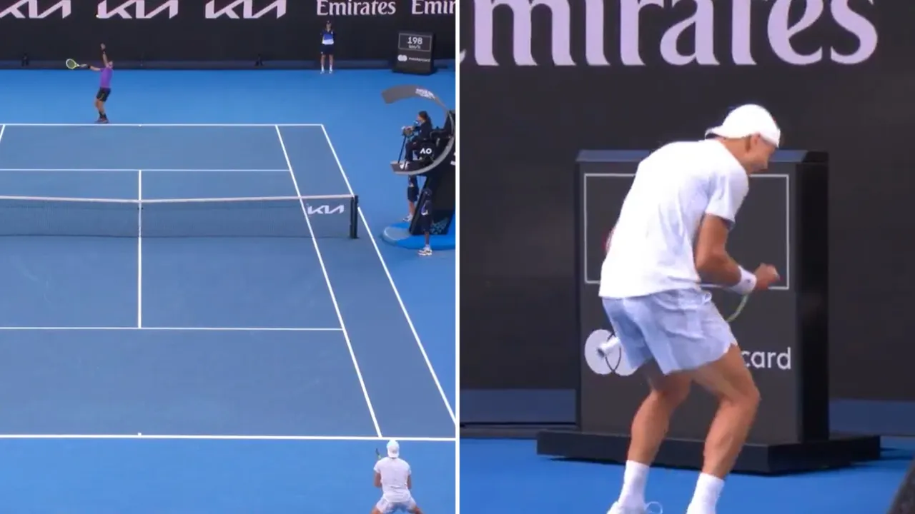  Holger Rune hits a ridiculous passing shot