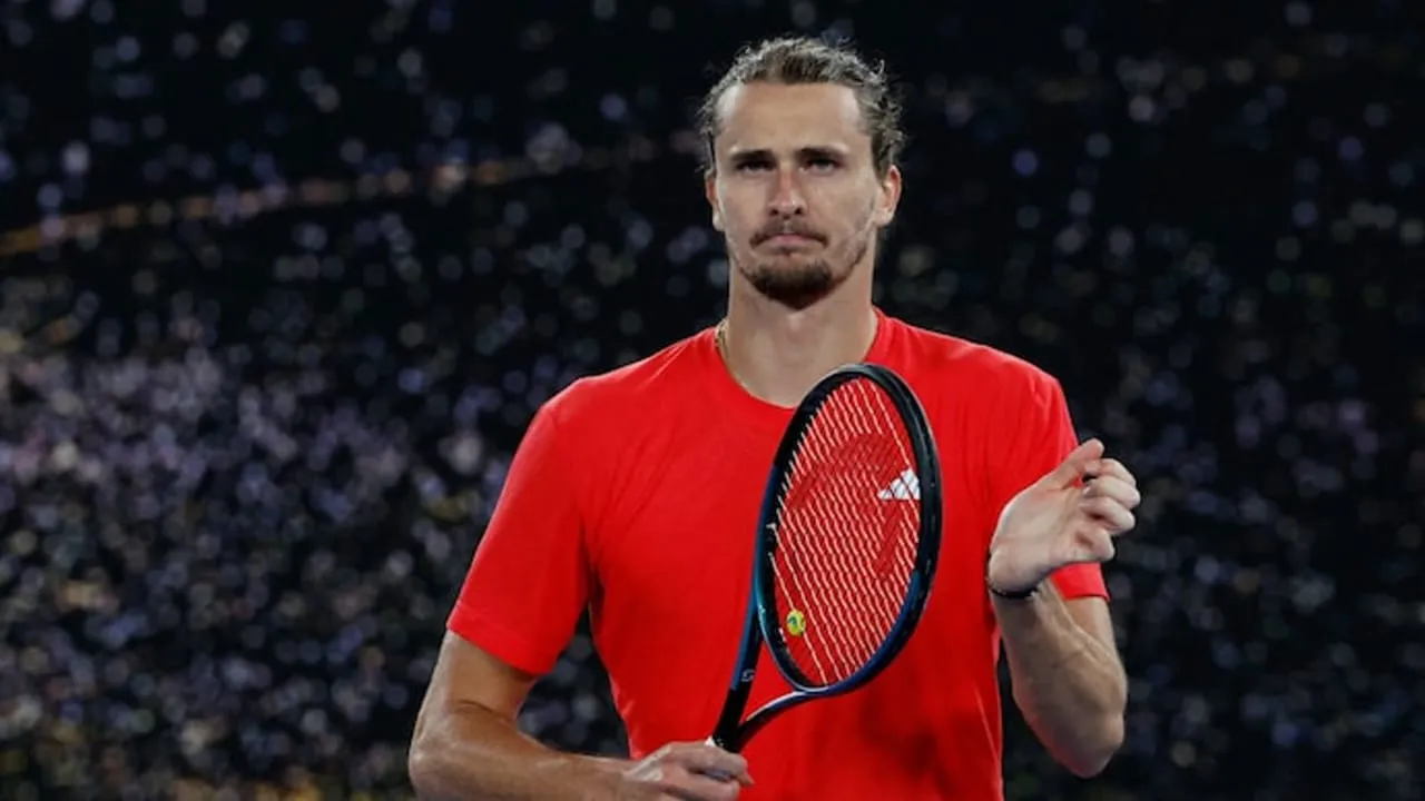 Alexander Zverev clinches comeback win