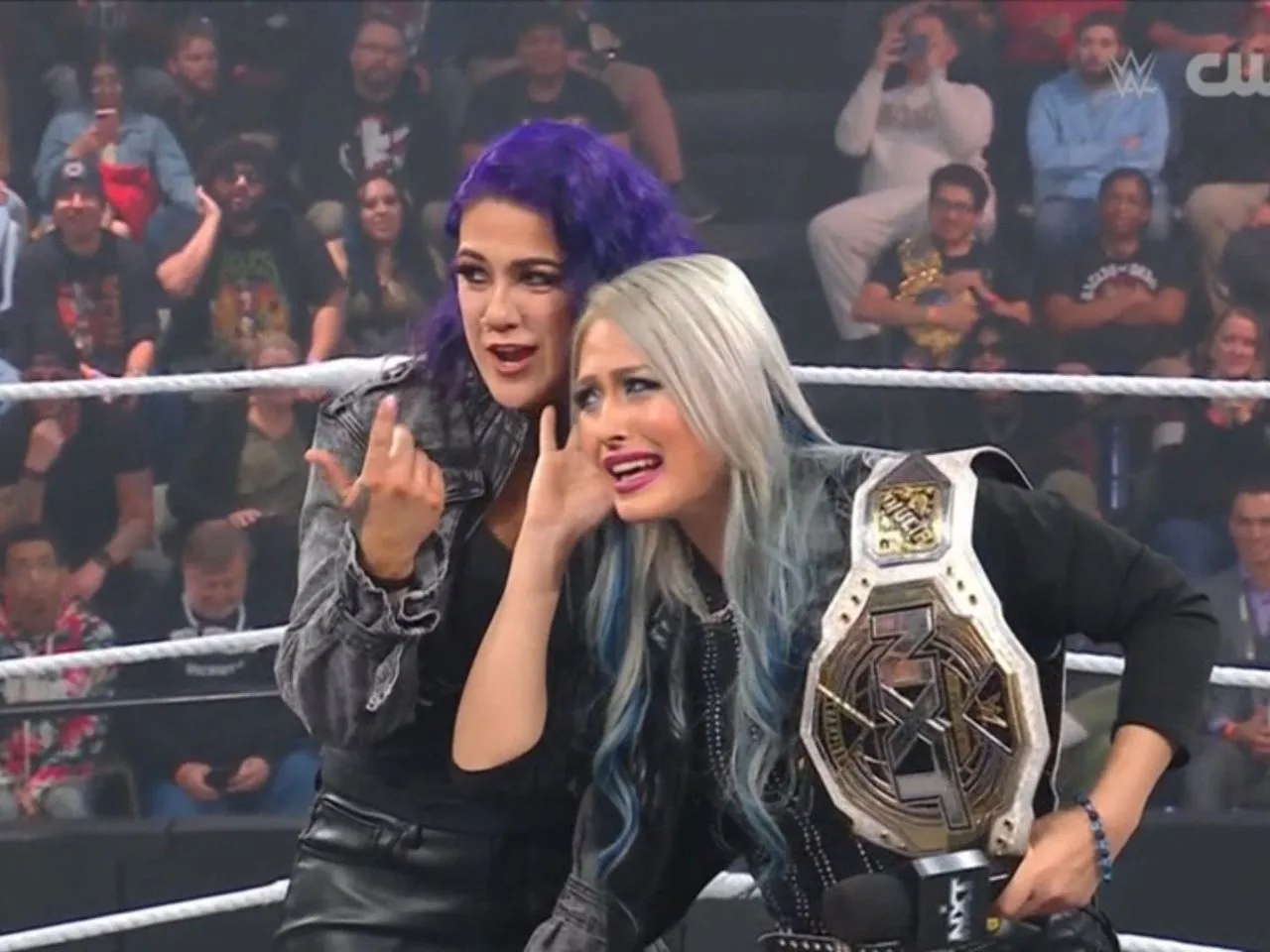 WATCH: Bayley and Giulia enjoy Roxanne Perez and Cora Jade getting booed out of WWE NXT