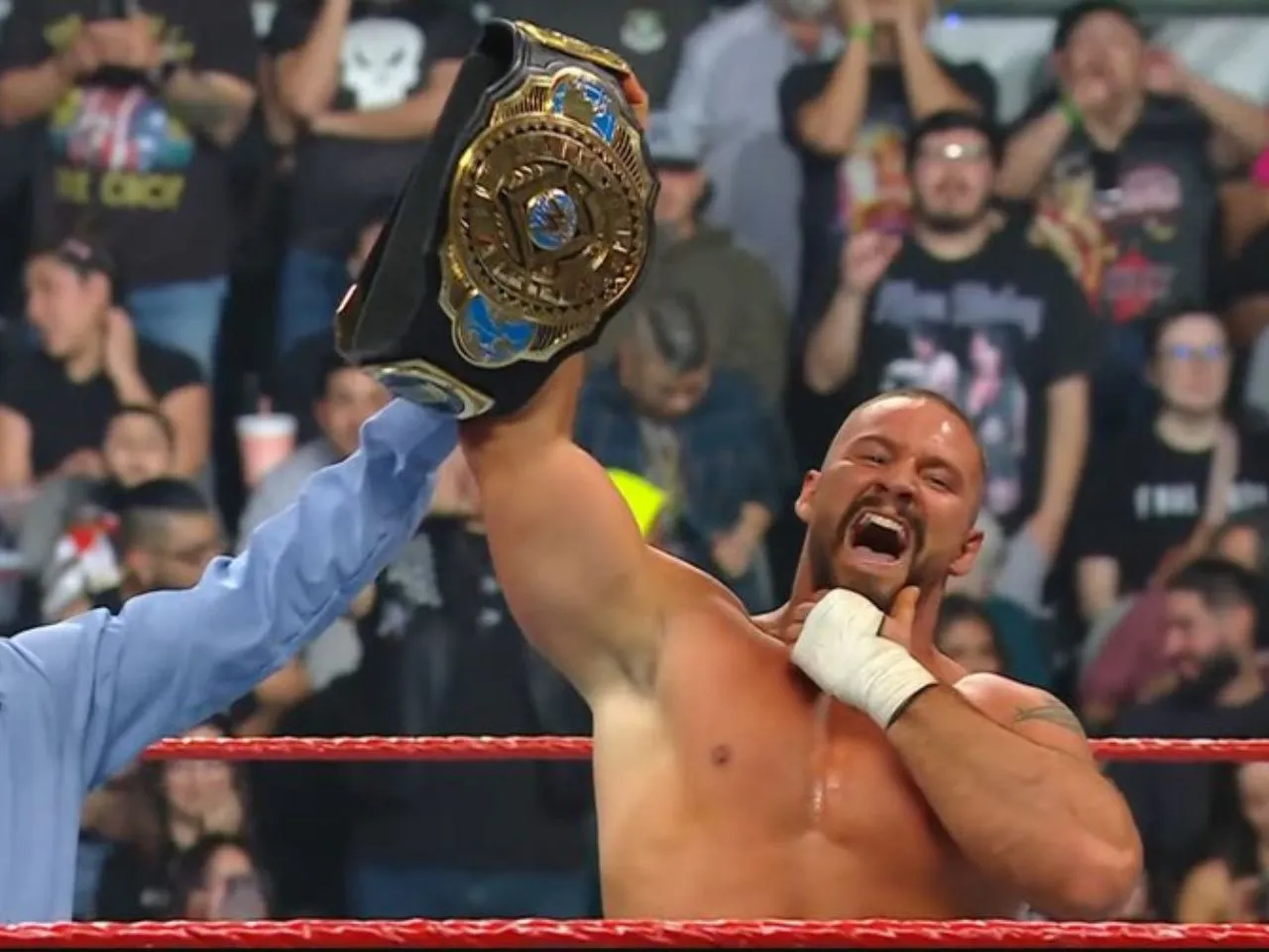 'Ref counted the 3' - Fans react to controversial ending between Sheamus and Bron Breakker on SNME