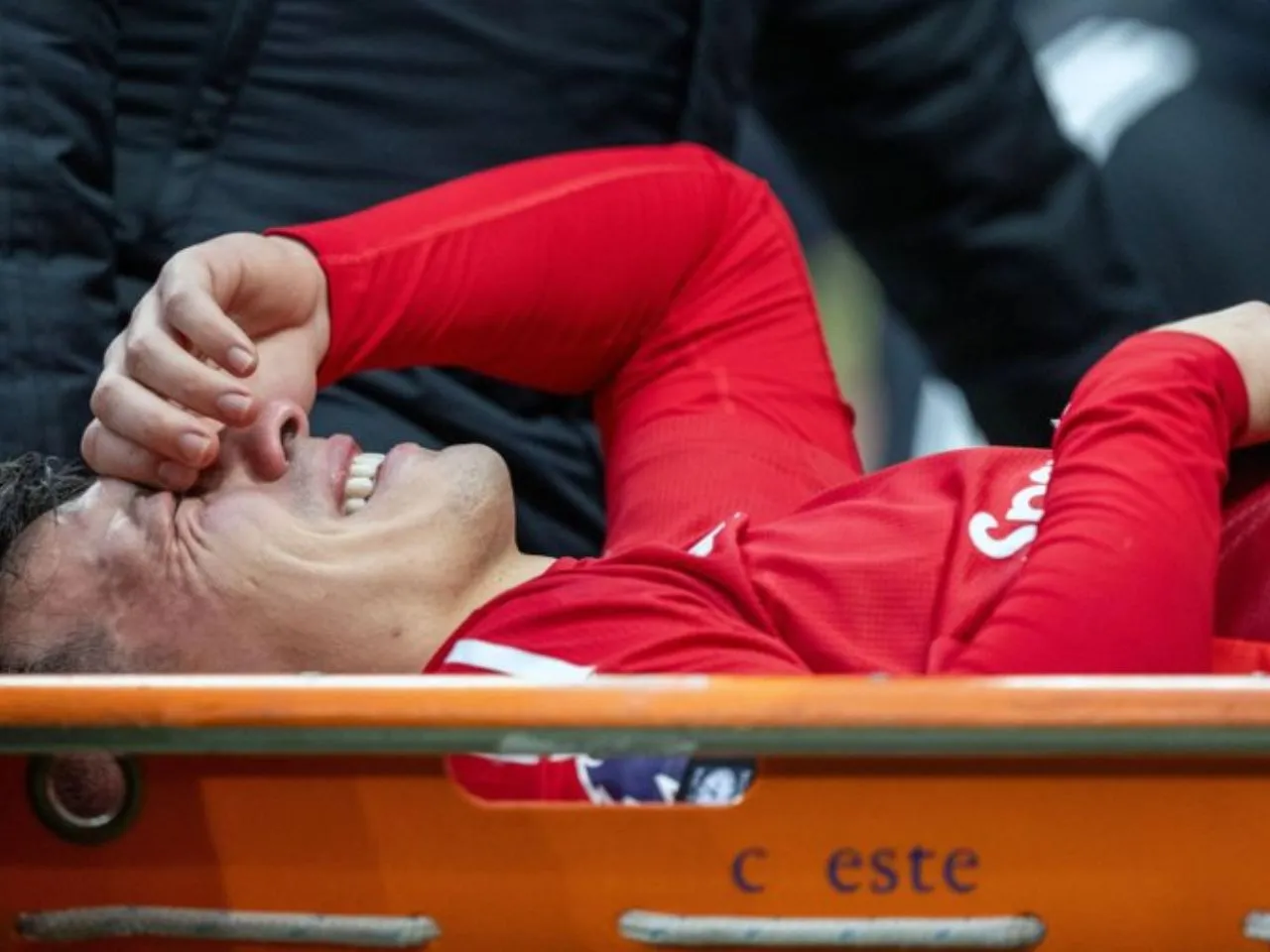 Lisandro Martinez's injury update