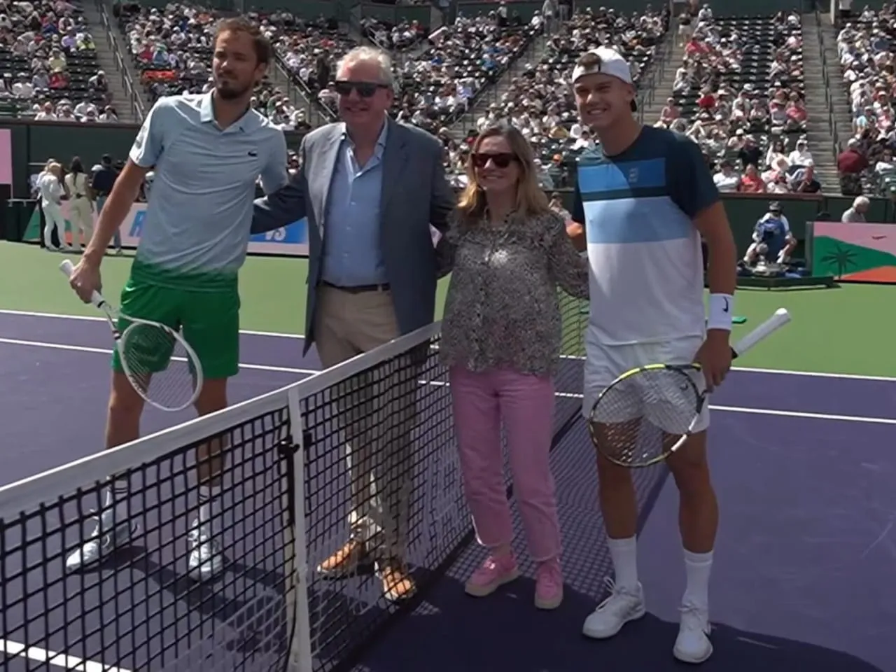 Holger Rune beat Daniil Medvedev