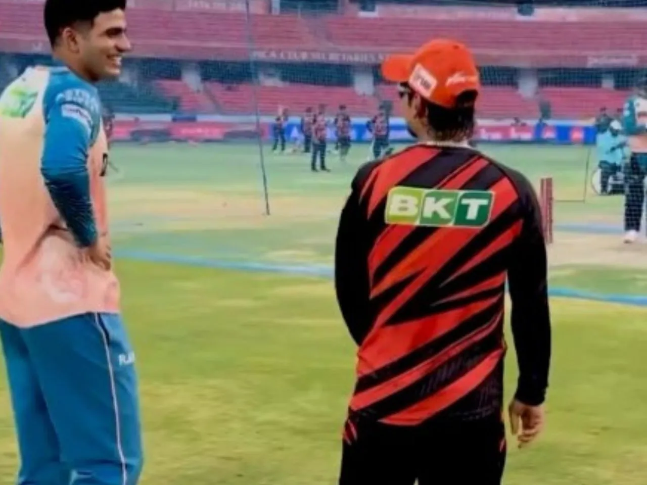 Shubman Gill and Ishan Kishan troll Mohammed Siraj's batting