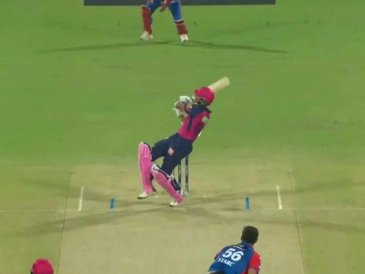 DCvsRR: Yashasvi Jaiswal hits Mitchell Starc for huge six