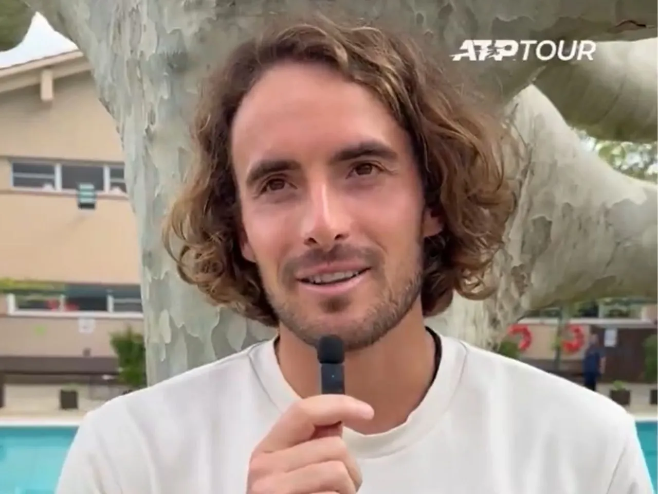 Stefanos Tsitsipas Tells Touching Tale About Girlfriend Paula Badosa’s Dad