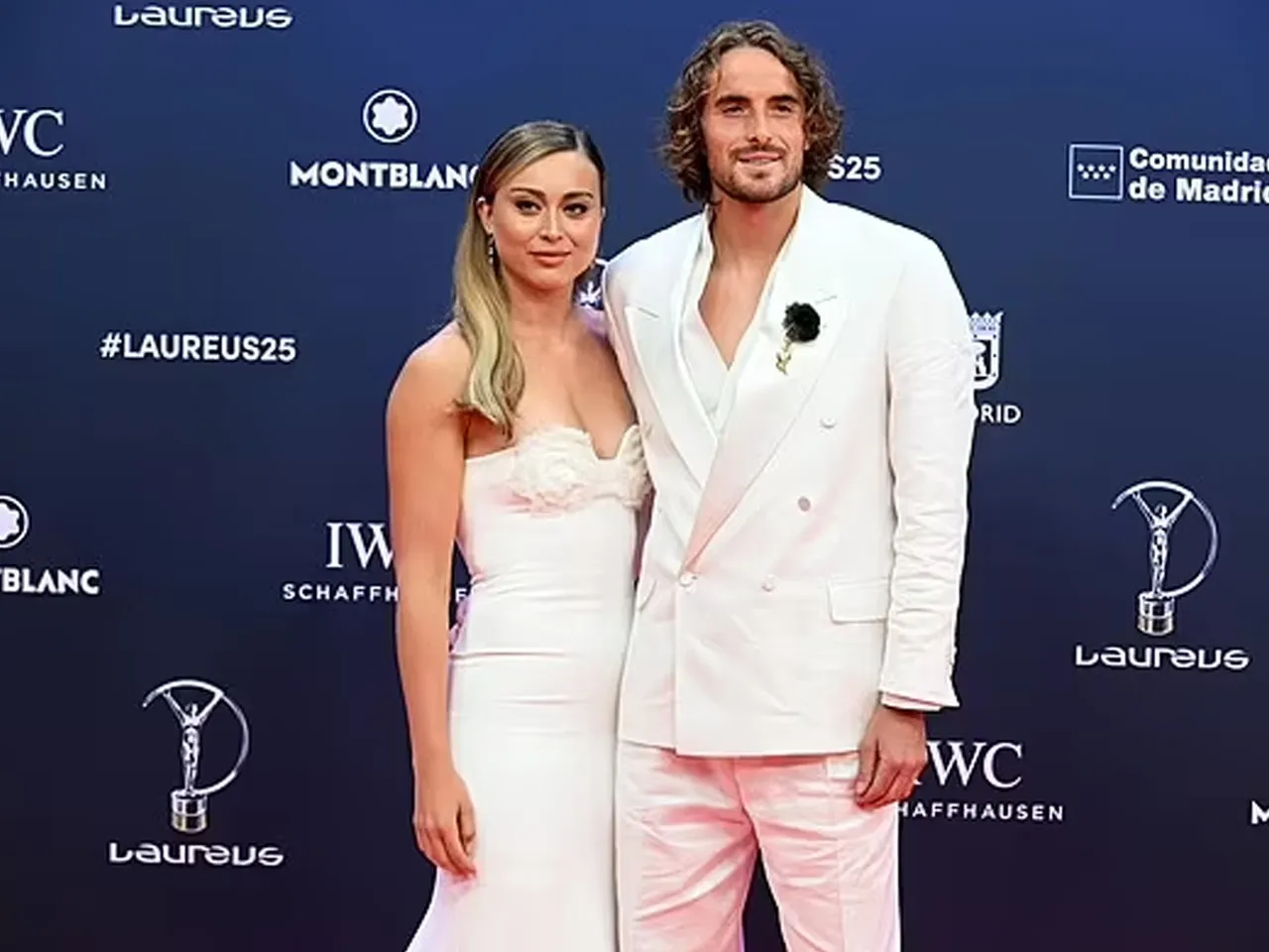 Badosa and Tsitsipas Red Carpet 1