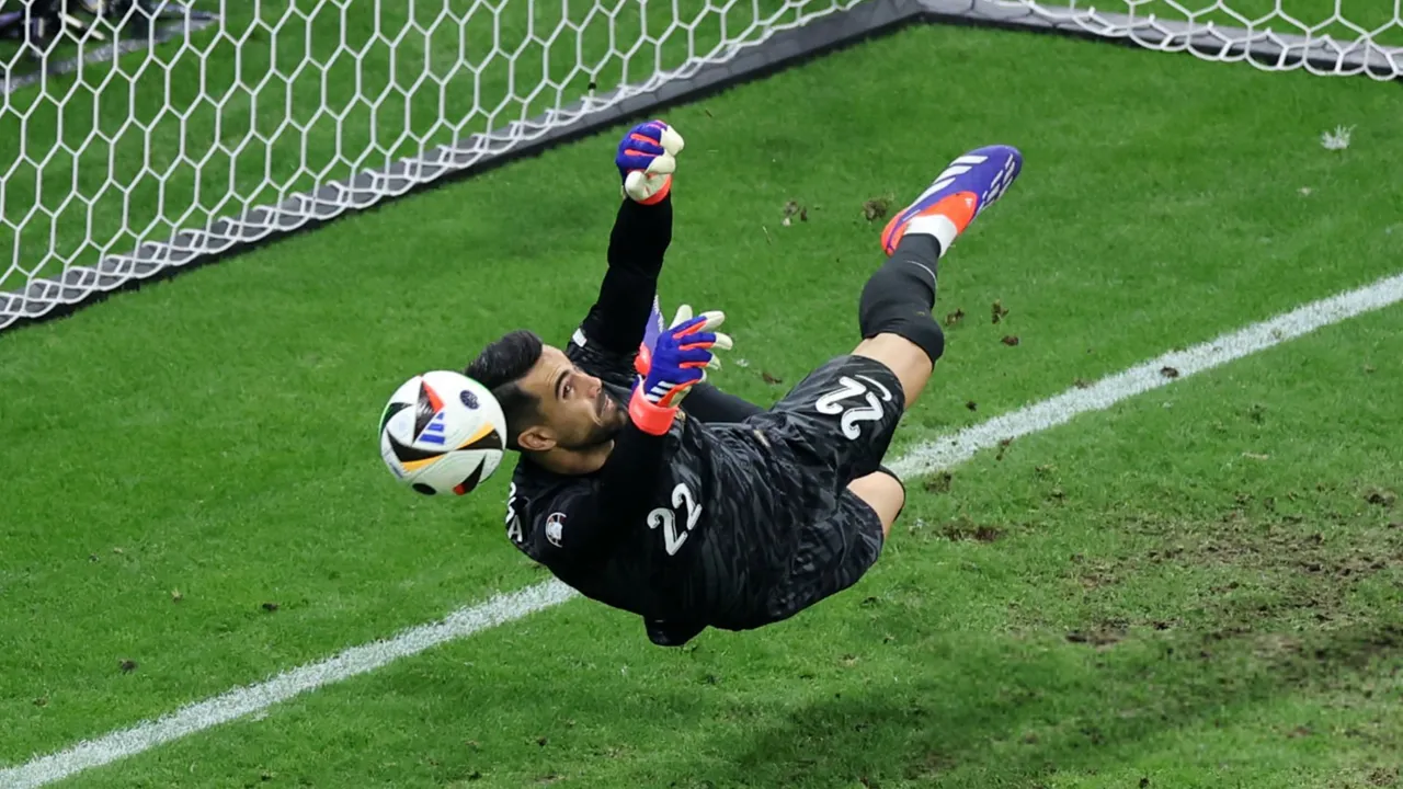 Diogo Costa vs Slovenia