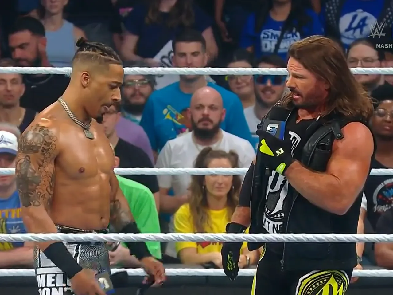 WATCH: AJ Styles returns to WWE Smackdown, gets confronted by LA Knight and Carmelo Hayes