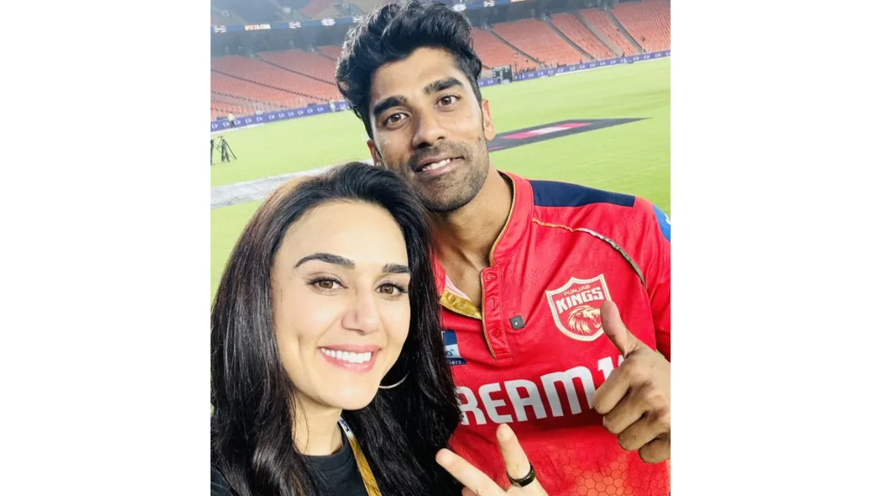 Preity Zinta and Shashank Singh (File Photo: Preity Zinta Twitter)