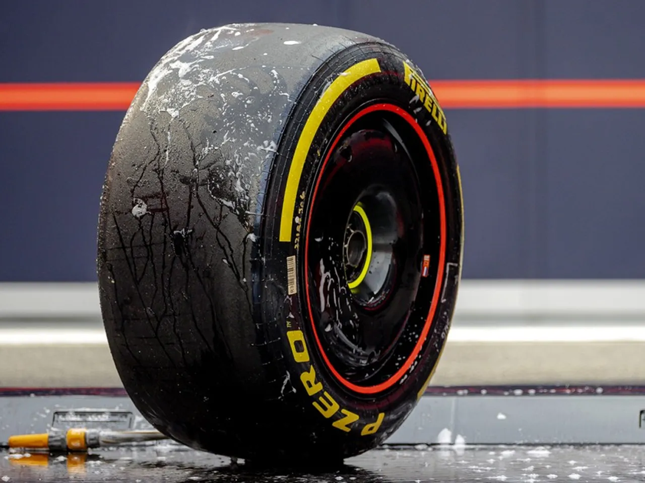 Formula 1 tyre