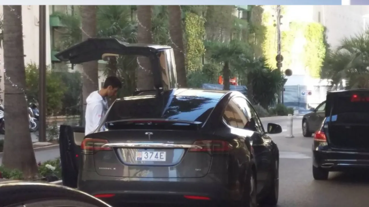 Tesla Model X