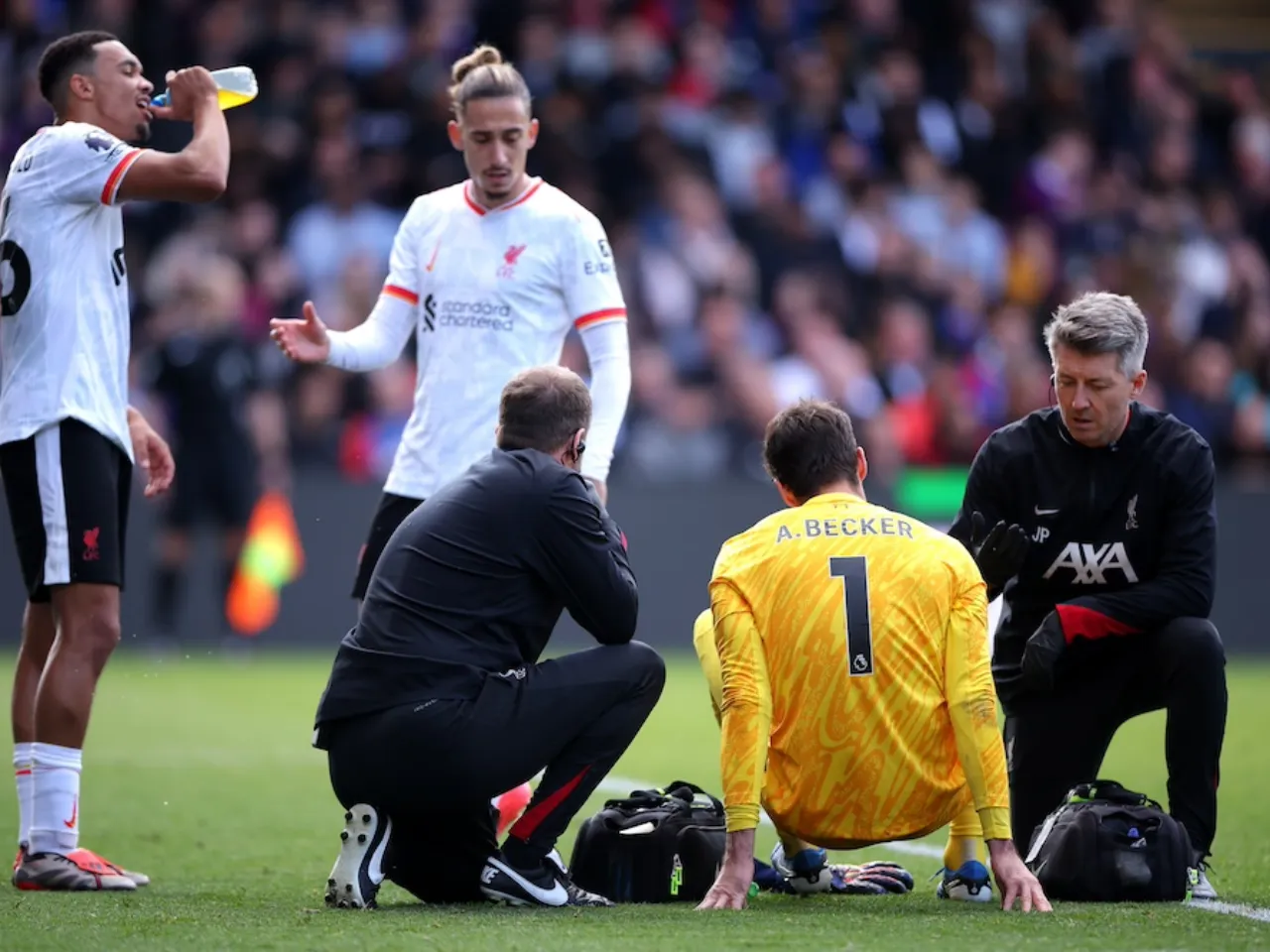 Alisson injury vs Crystal Palace