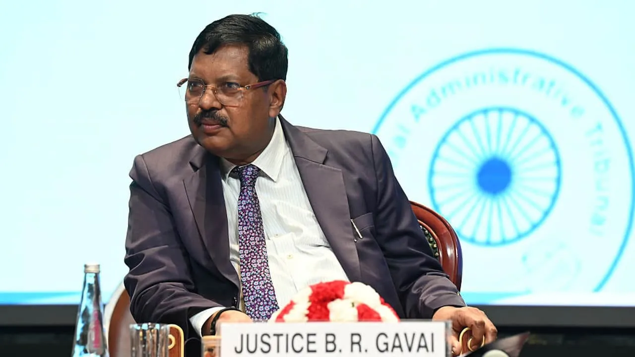 CJI attacked with shoes