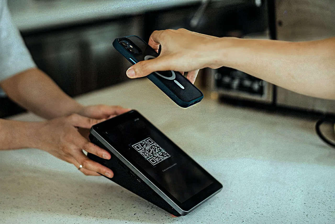 phone QR scan pay