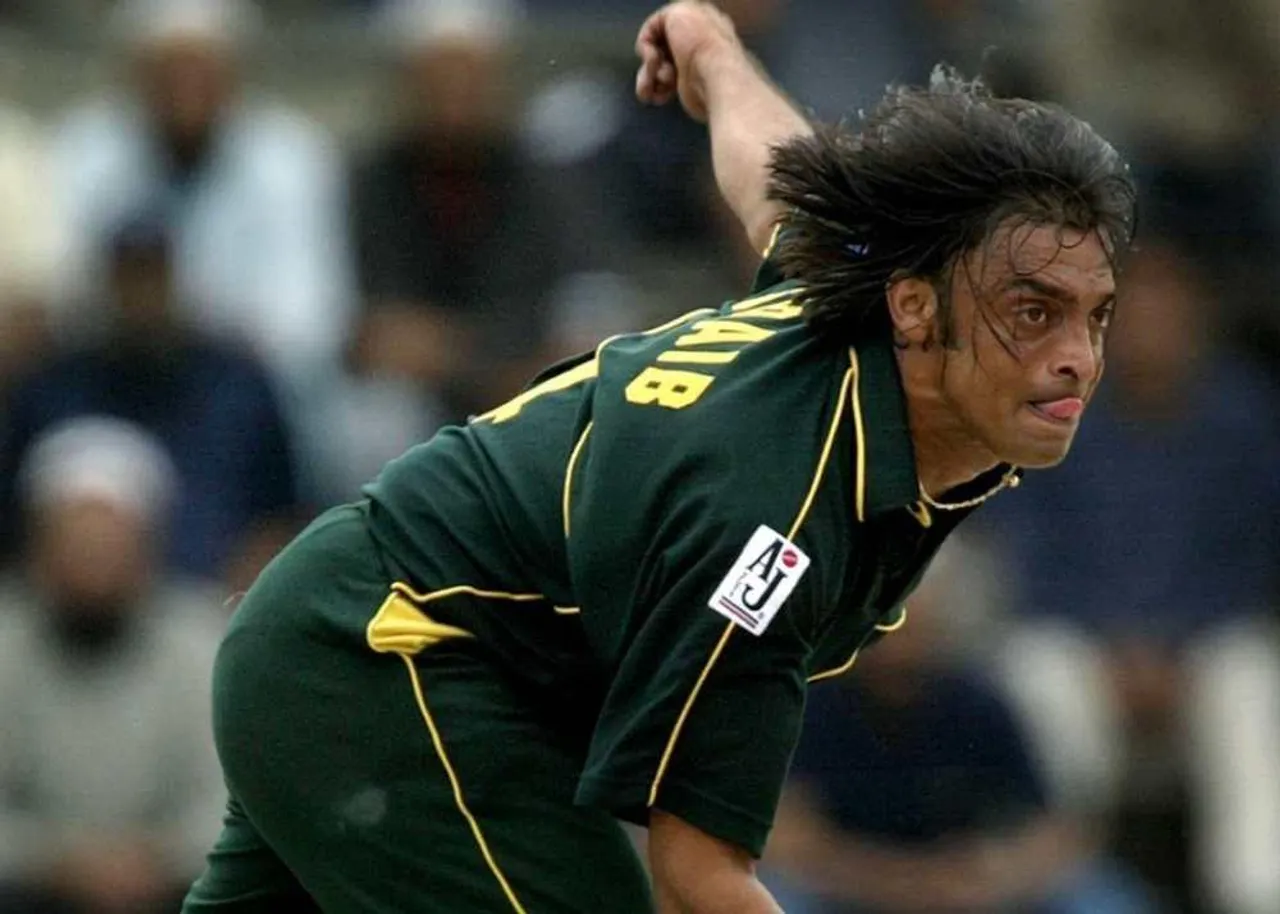 10 Fastest Bowlers in the World Whose Record-Breaking Bowling Speed Is Unmatchable
