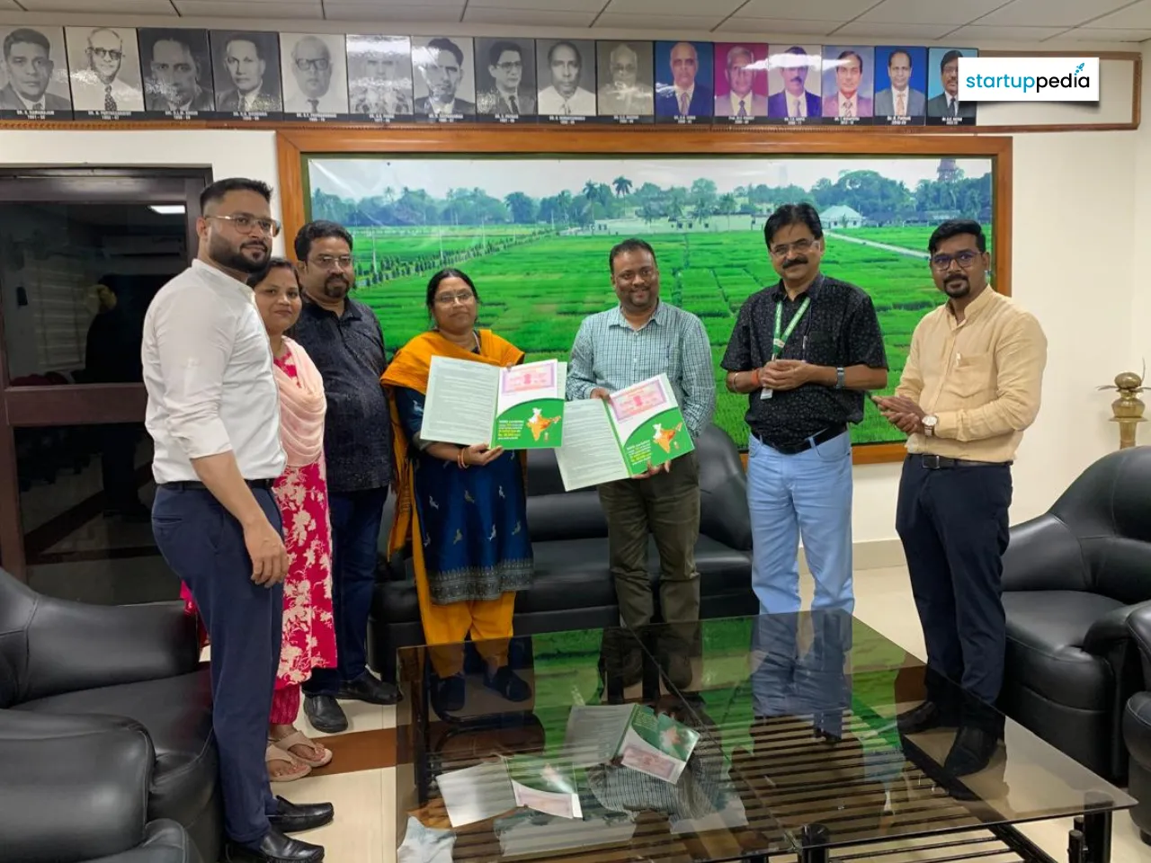 Kasinath Jena and Anusuya Jena, the founders of the Jayadev Banana Farmers and Artisans Association