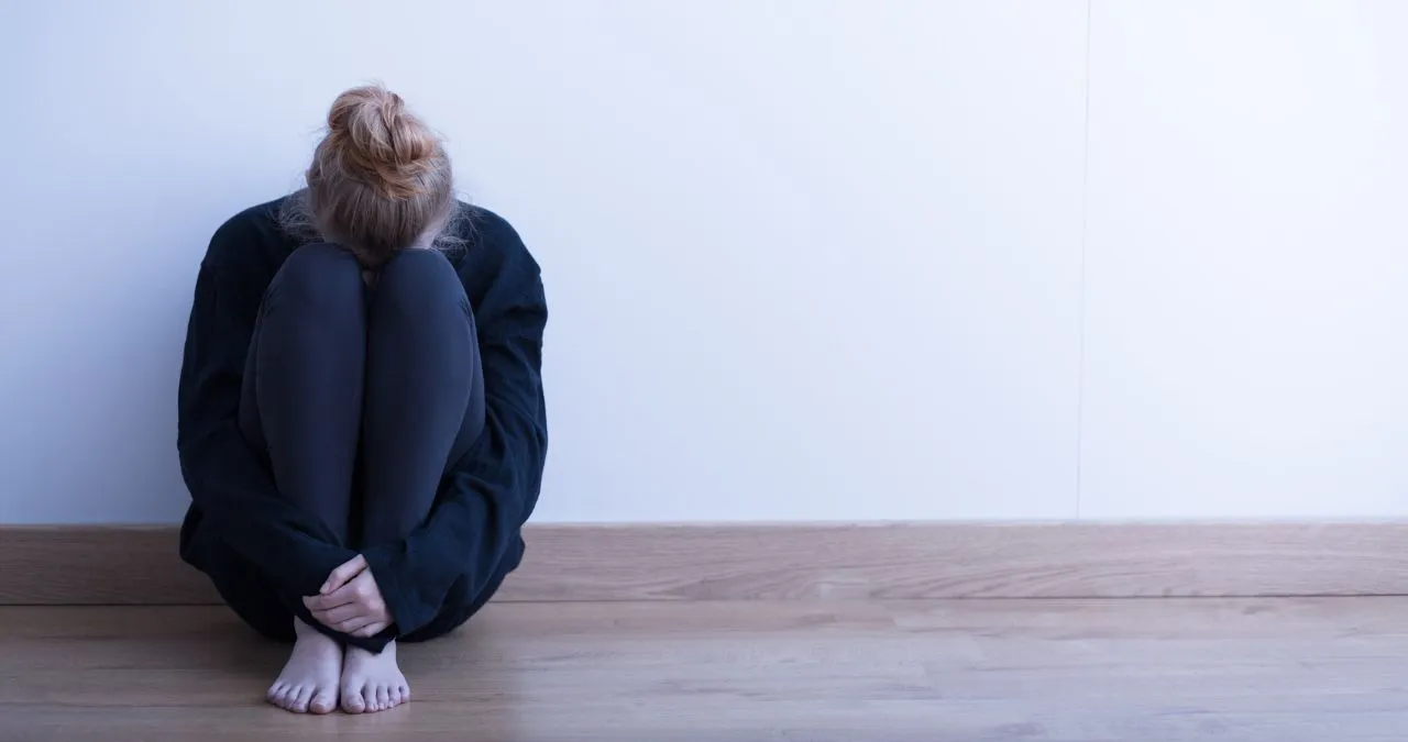 women i pain.jpg