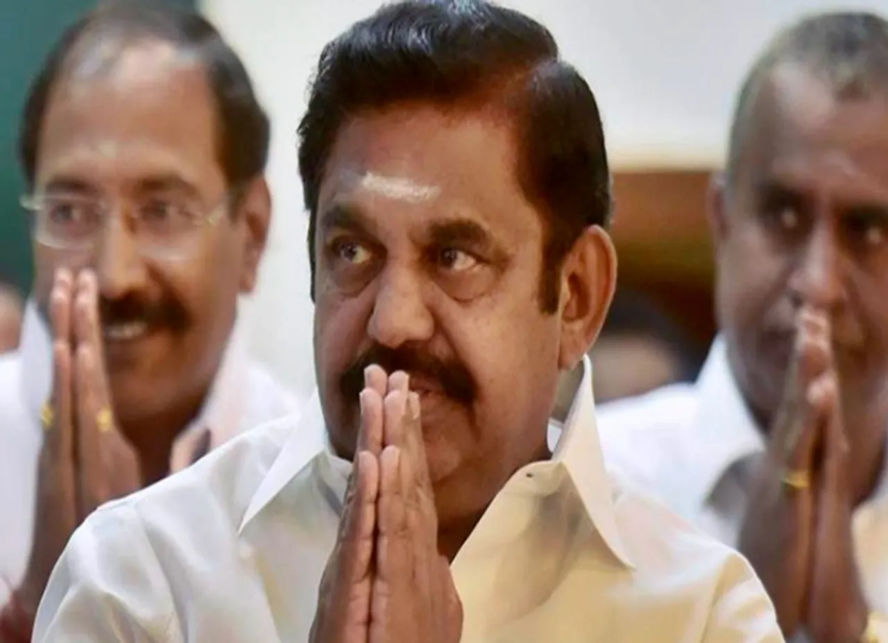 அதிமுக அம்மா அணிக்குள் பிளவு? 8 எம்.எல்.ஏக்கள் போர்க்கொடி!