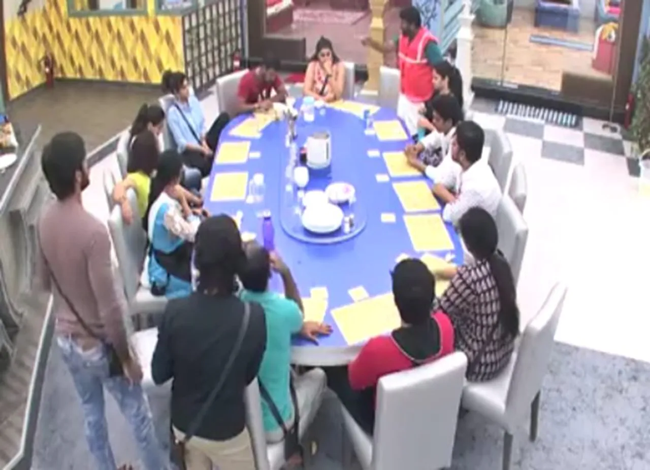 'பிக் பாஸ்' இன்றைய கூத்து; ஓவியாவை திட்டித் தீர்த்த 'கஞ்சா' கருப்பு!