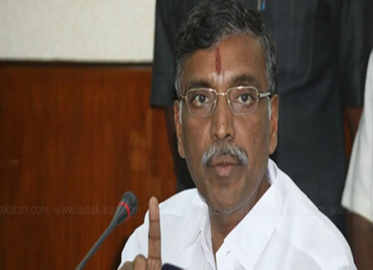 டெண்டர் வழங்க ரூ.12.65 கோடி லஞ்சம் கேட்டாரா அமைச்சர் கே.பி.அன்பழகன்? நோட்டீஸ் அனுப்ப உயர்நீதிமன்றம் உத்தரவு