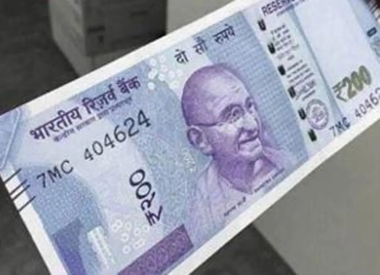 ரூ.200 நோட்டு அடுத்த மாதம் முதல் புழக்கம்; ரூ.2,000 நோட்டு அச்சிடுவது நிறுத்தம்