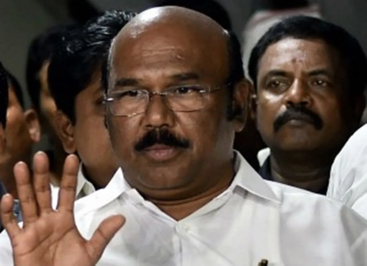 'விளம்பரத்திற்காக இப்படி செய்யலாமா?' - சோபியா குறித்து அமைச்சர் ஜெயக்குமார்
