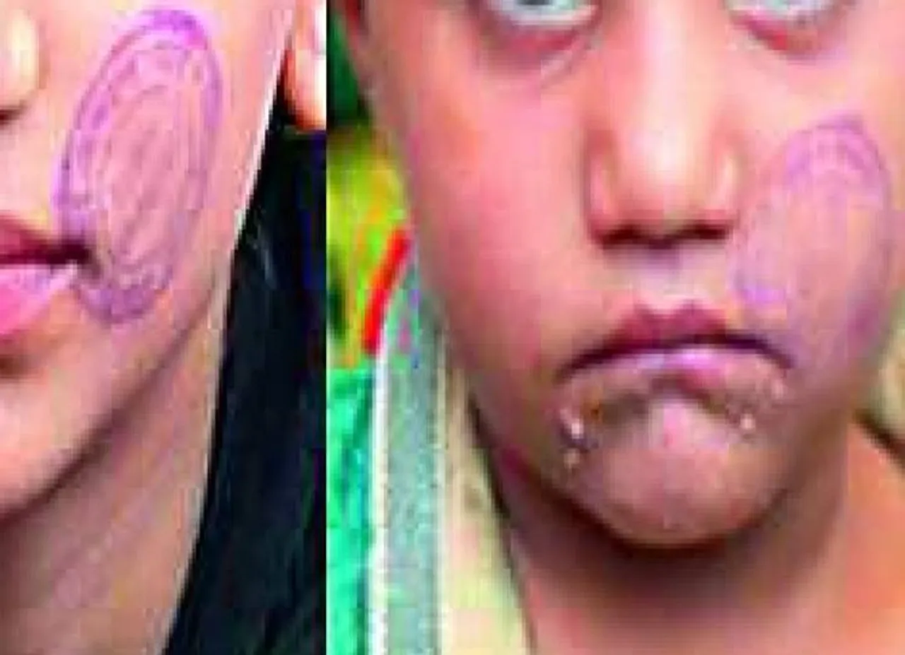சிறையில் உள்ள உறவினரை பார்க்க சென்ற குழந்தைகளின் முகத்தில் முத்திரை குத்திய நிர்வாகம்
