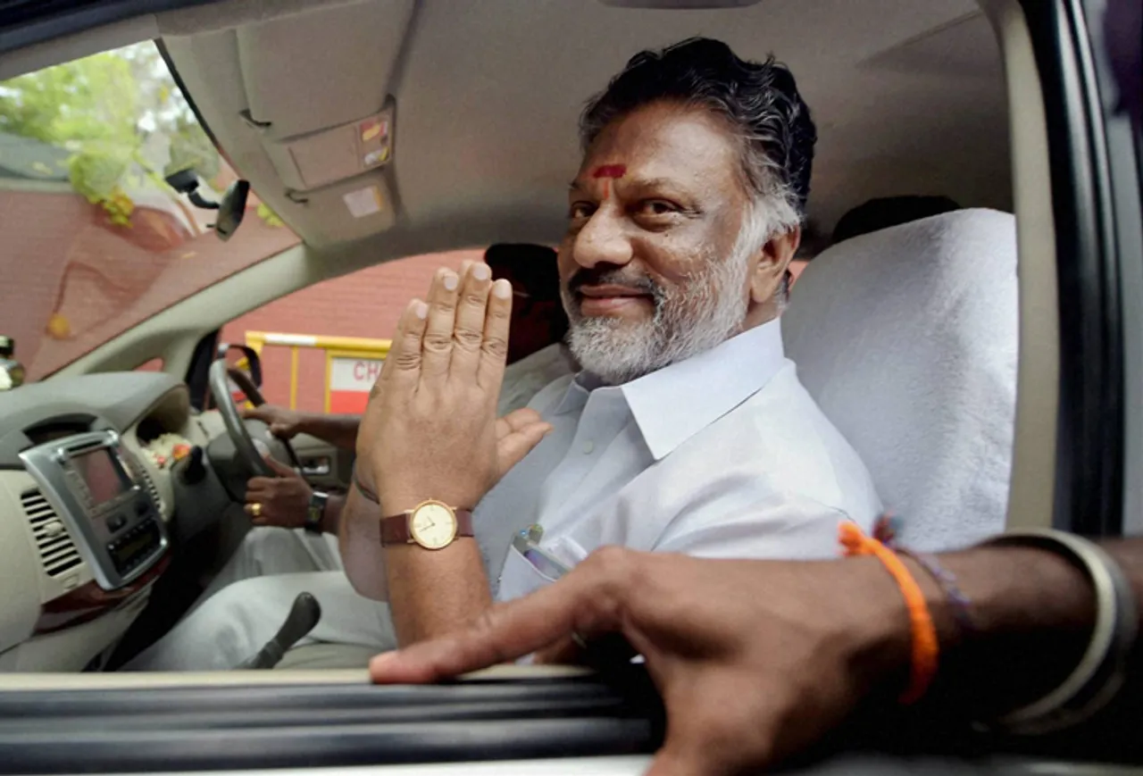 ஓ.பன்னீர்செல்வம் - எடப்பாடி தூதர்கள் சந்திப்பு : நிறைவேறாத நிபந்தனைகள் பற்றி பேச்சு