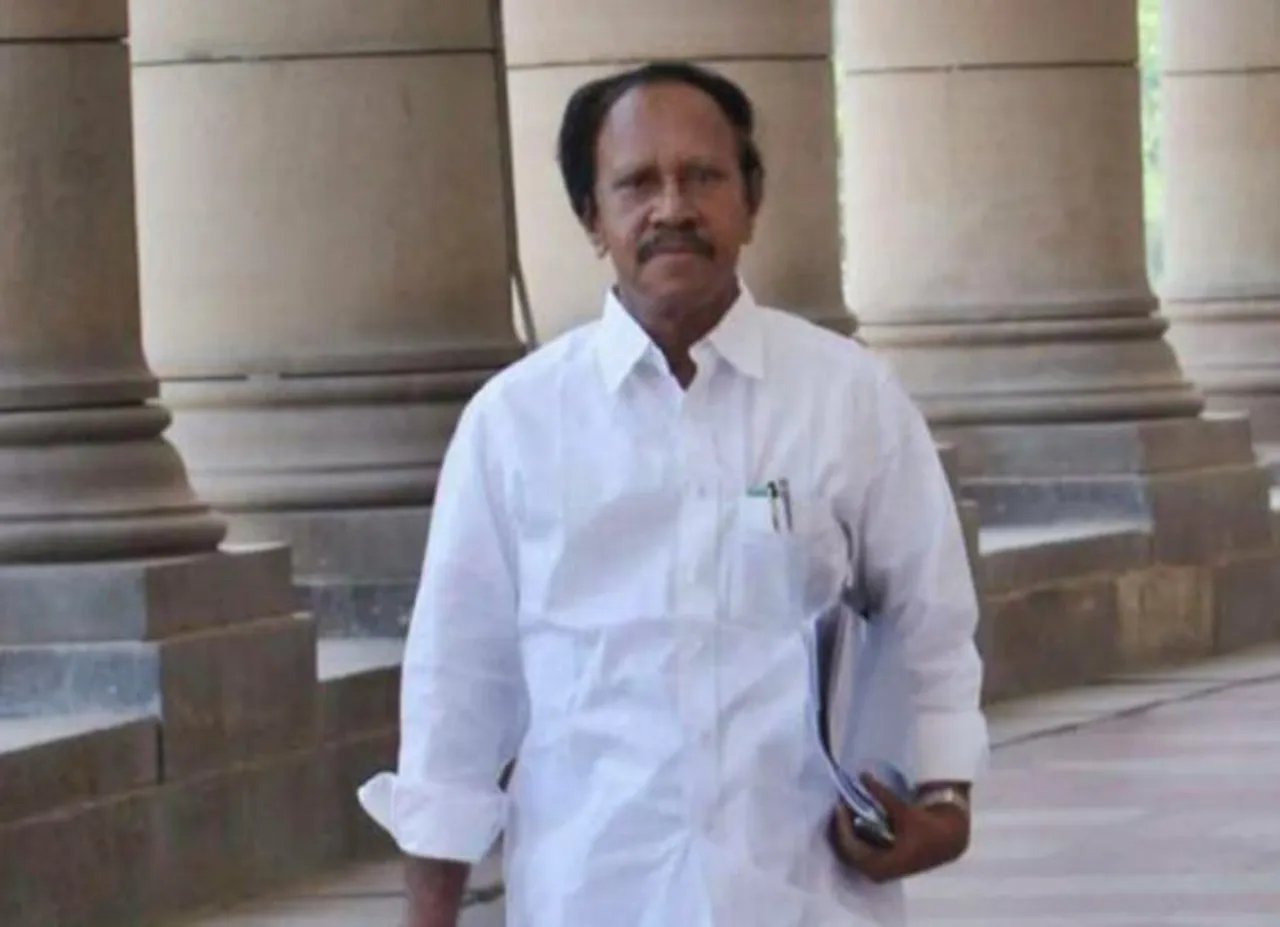 மக்களவையில் தமிழில் பேசிய தம்பிதுரைக்கு எம்.பி.க்கள் எதிர்ப்பு!