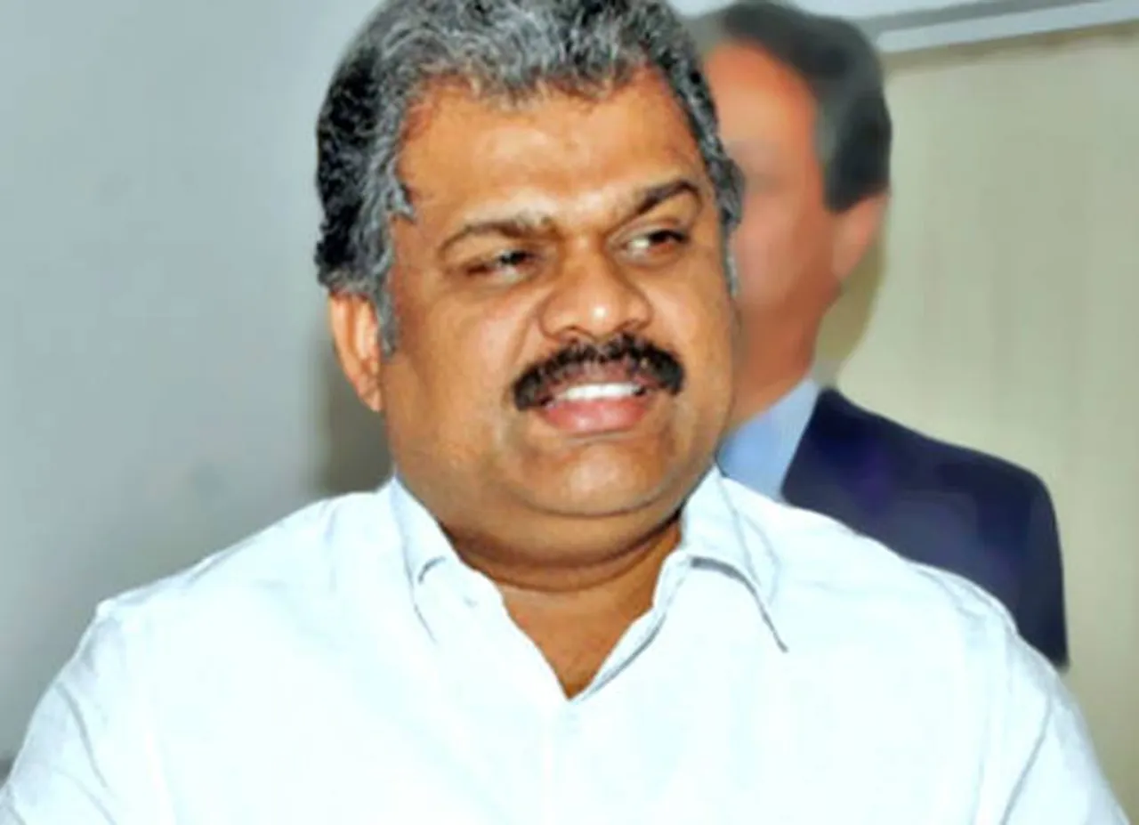 வருமான வரி சோதனை குறித்து மக்களுக்கு தெளிவுப்படுத்த வேண்டும் : ஜி.கே.வாசன் பேட்டி