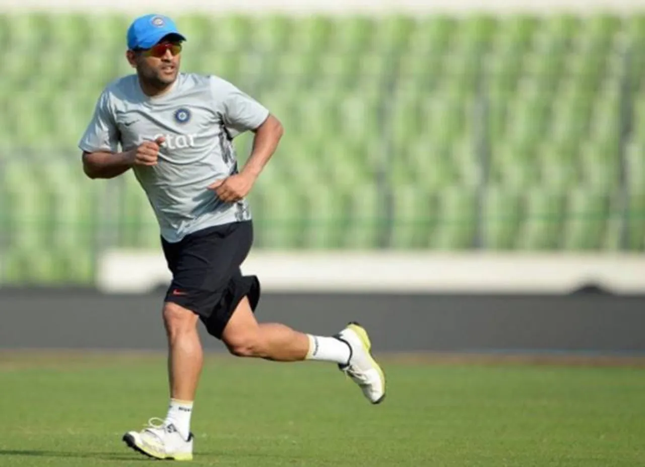Dhoni beat Pandya in Running