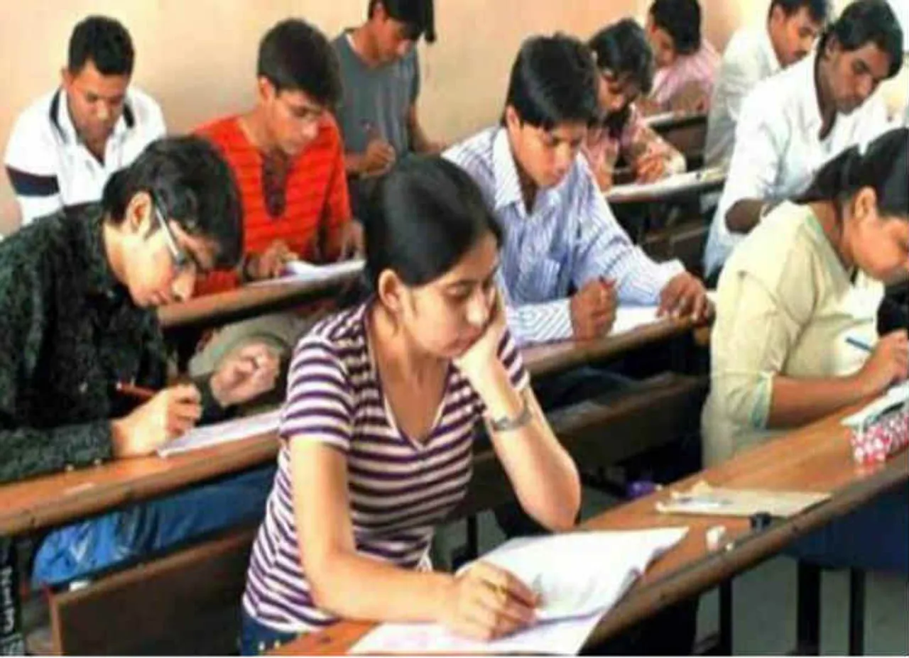 தமிழகத்தில் ‘நீட்’தேர்வு நடைபெறுவது உறுதி : அமைச்சர் செங்கோட்டையன்