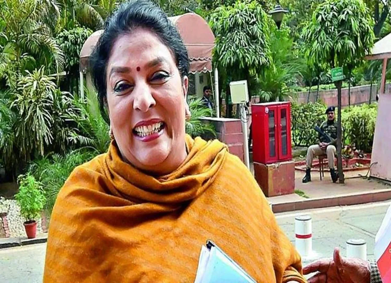 "சிரிப்புக்கு மட்டும்தான் ஜிஎஸ்டி இல்லை”: மோடியை கேலி செய்த காங்கிரஸ் எம்பி