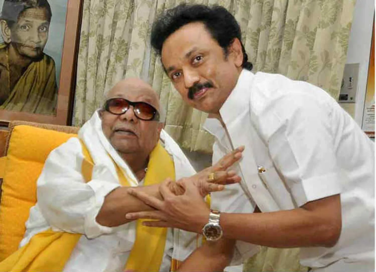மு.க ஸ்டாலின் 65 ஆவது பிறந்தநாள் : தொண்டர்கள் இனிப்புகள் வழங்கியும், பட்டாசுகள் வெடித்தும் கொண்டாட்டம்!