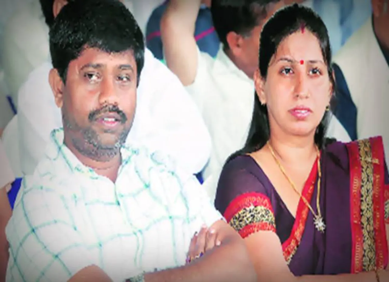 முலாயம் சிங் 'ராவணன்'; மோடி 'ராமர்'! அப்போ அனுமன்?