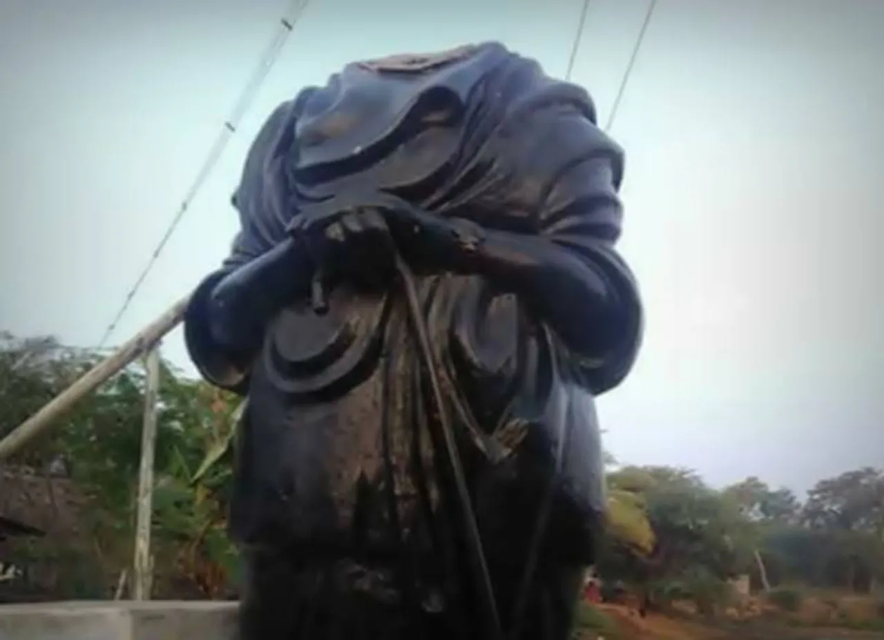 'உடைத்தெறிய வலுவிருந்தால் நாள், நேரம், இடம் குறித்துவிட்டு வா!' - உதயநிதி ஸ்டாலின்
