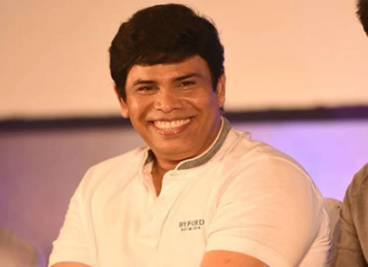 அப்போ ரஜினி படத்துக்கு 'பரதேசி'னு பேர் வைத்திருக்கலாமே? - பாரதிராஜாவுக்கு ஆனந்த்ராஜ் கேள்வி