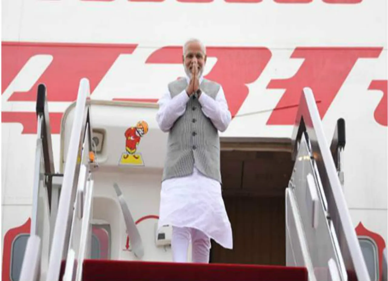 மோடியின் சீன பயணத்தை தமிழில் அறிவித்து கலக்கிய  சீன செய்தியாளர்!
