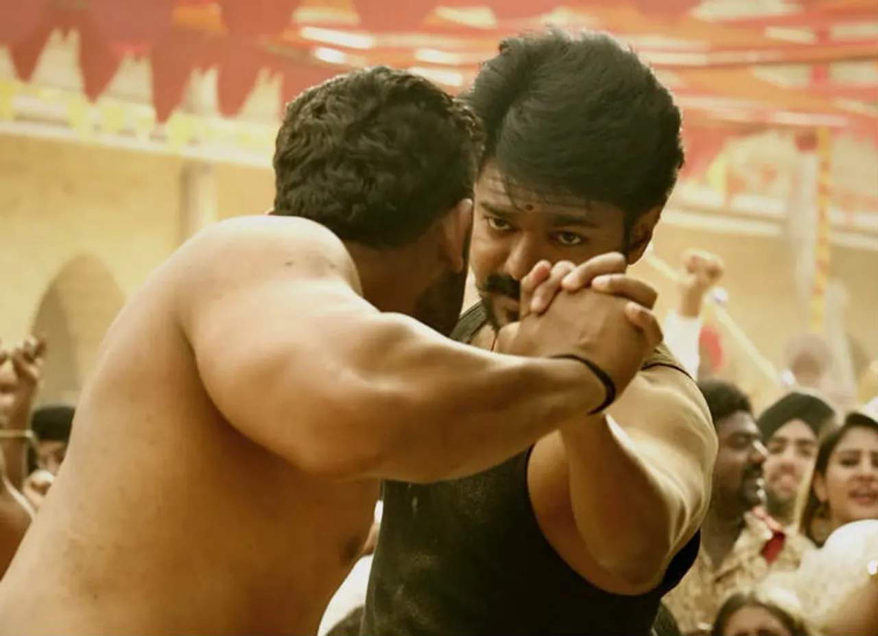 இந்திய அளவில் சாதனை செய்த ’மெர்சல்’... மாஸ் காட்டும் ’தளபதி’ விஜய்!