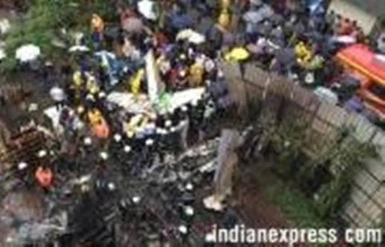 Mumbai, Ghatkopar chartered plane crash, fire brigade: