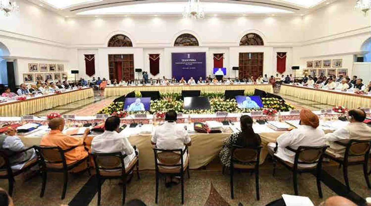 Edappadi Palaniswami at New Delhi, Niti Aayog, Narendra Modi