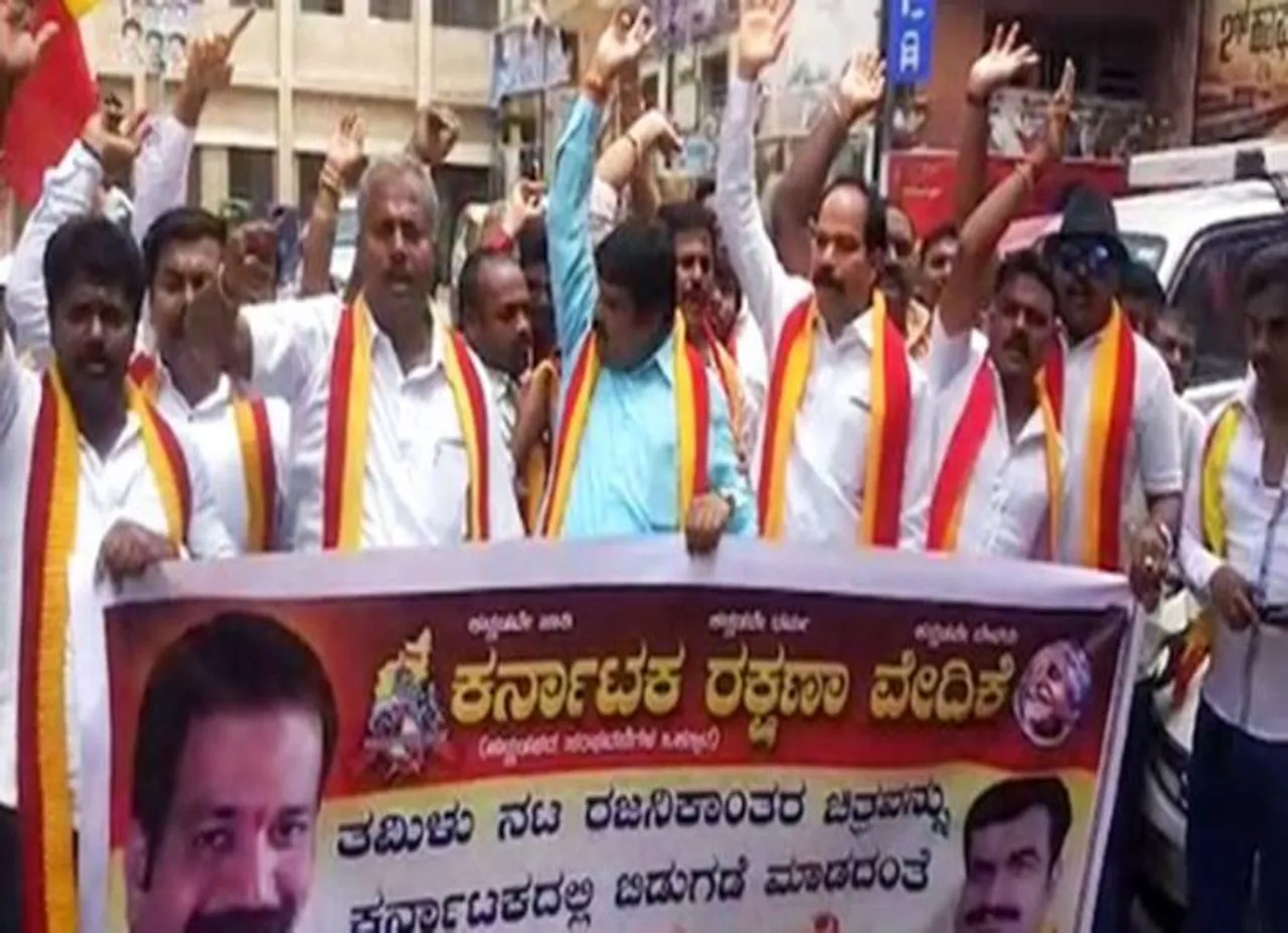 கர்நாடகாவில் காலா: தீவிரமடையும் போராட்டம்... பல கைதுகள் அரங்கேற வாய்ப்பு!