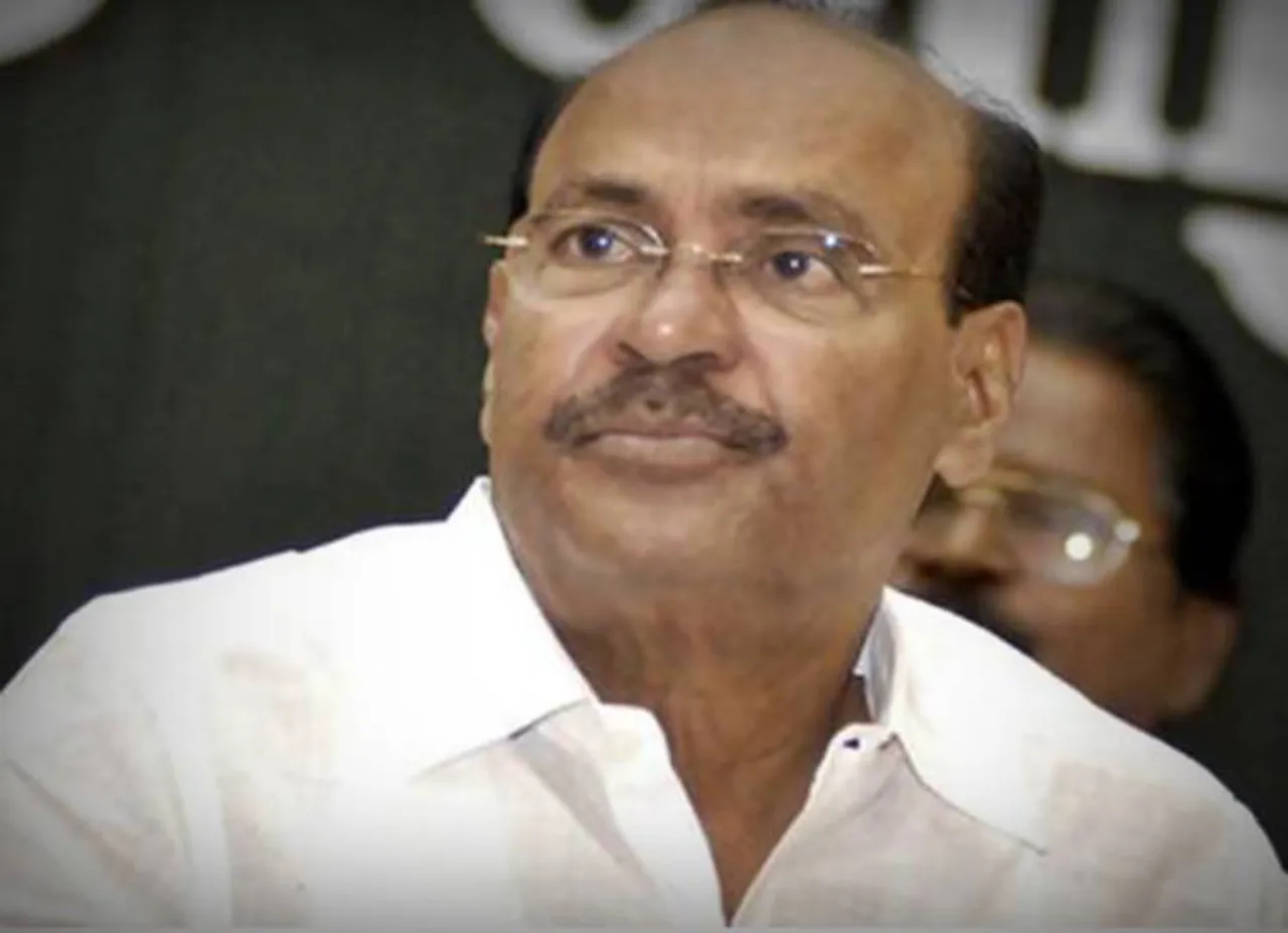 முதல்வரின் பெருமைக்காக ரத்த தானம் வழங்குமாறு காவலர்களை மிரட்டுவதா? - ராமதாஸ்