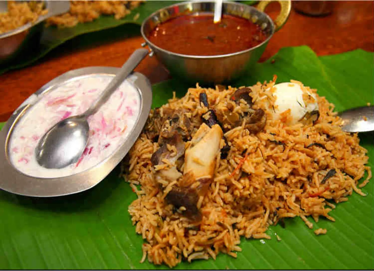 பிரியாணி  உதிரி உதிரியாய் வர கட்டாயம் இதை சேர்க்க வேண்டும்!