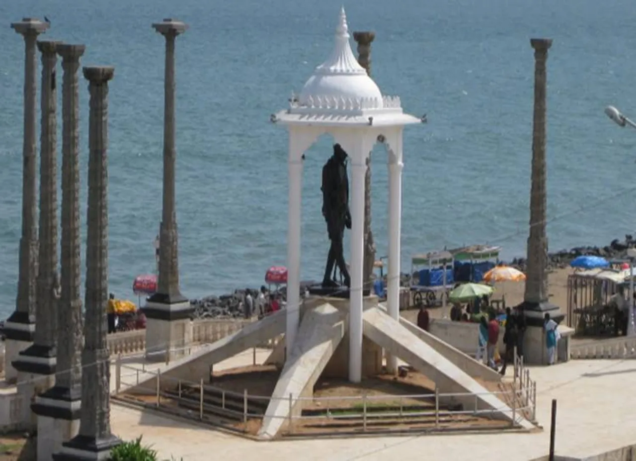 யூனியன் பிரதேசங்களில் ஆளுநருக்கு அதிகாரமா? மத்திய அரசு பதிலளிக்க உத்தரவு